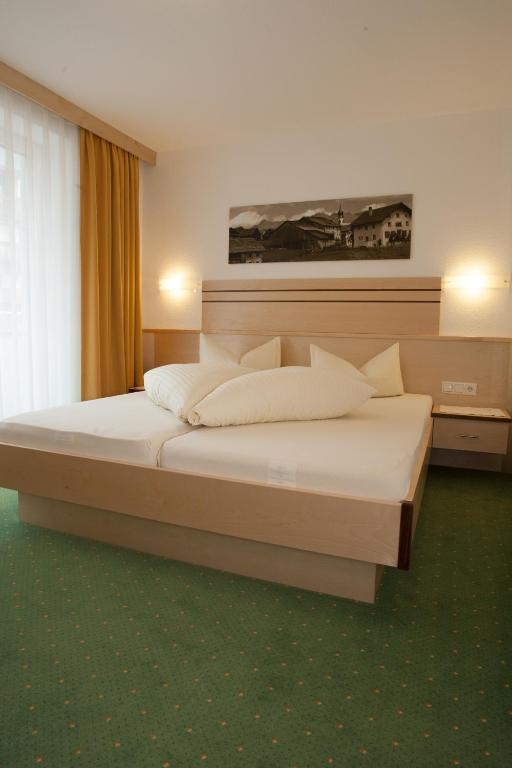 Haus Muehlbach Hotel Fiss Room photo